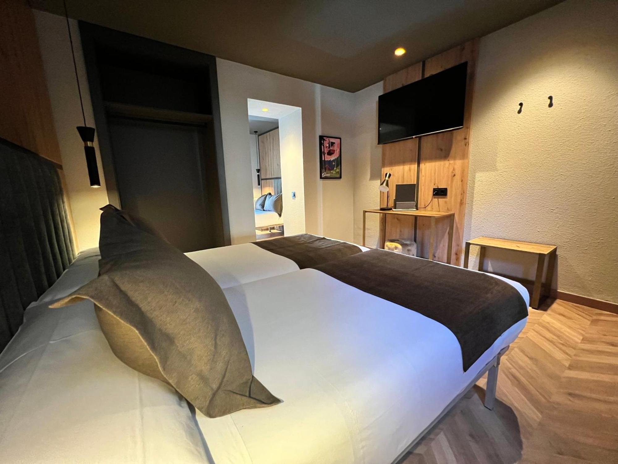 Hotel Yomo Petit Paris 3*