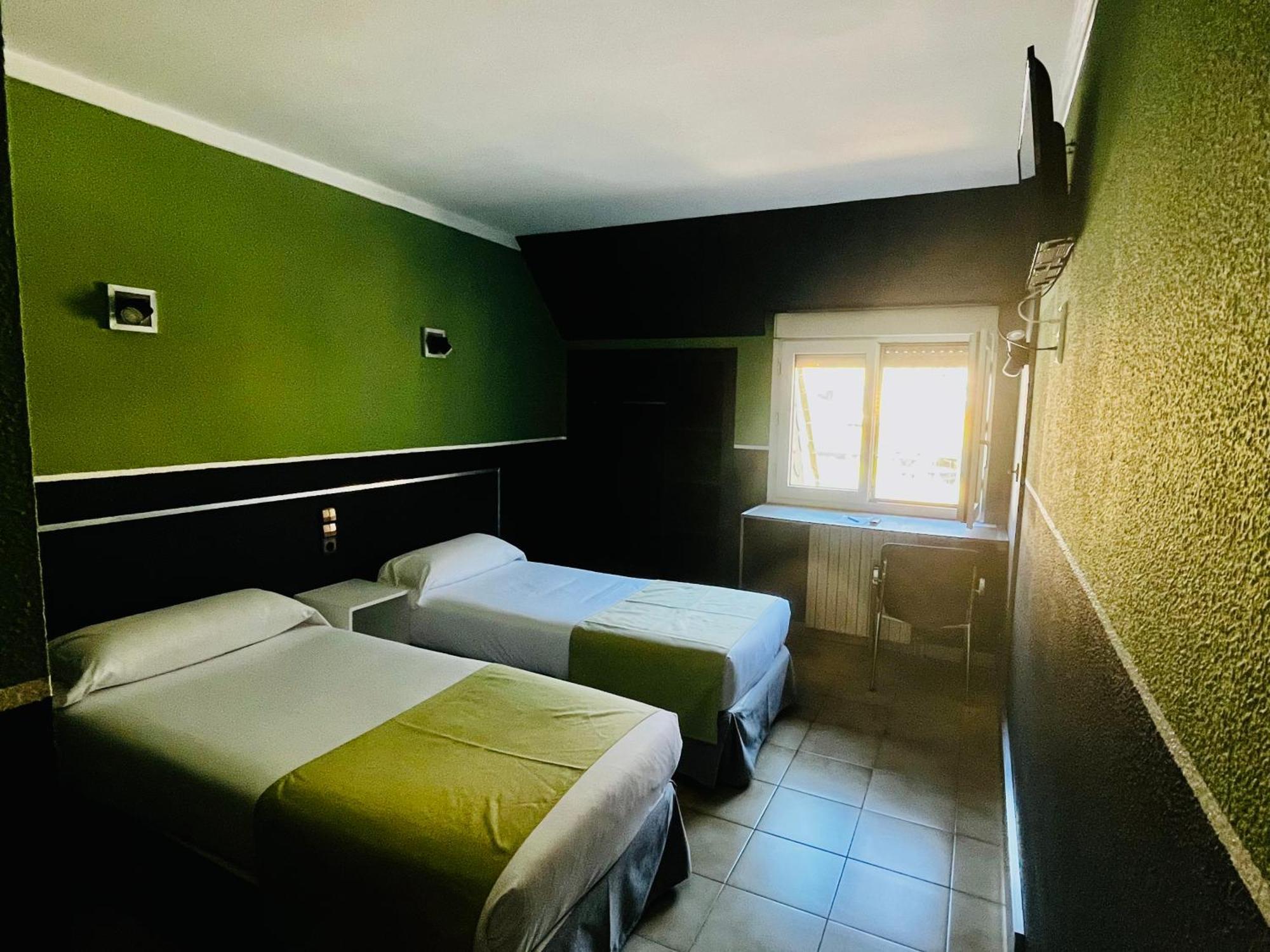 Hmc K-ena 3* Andorra la Vieja