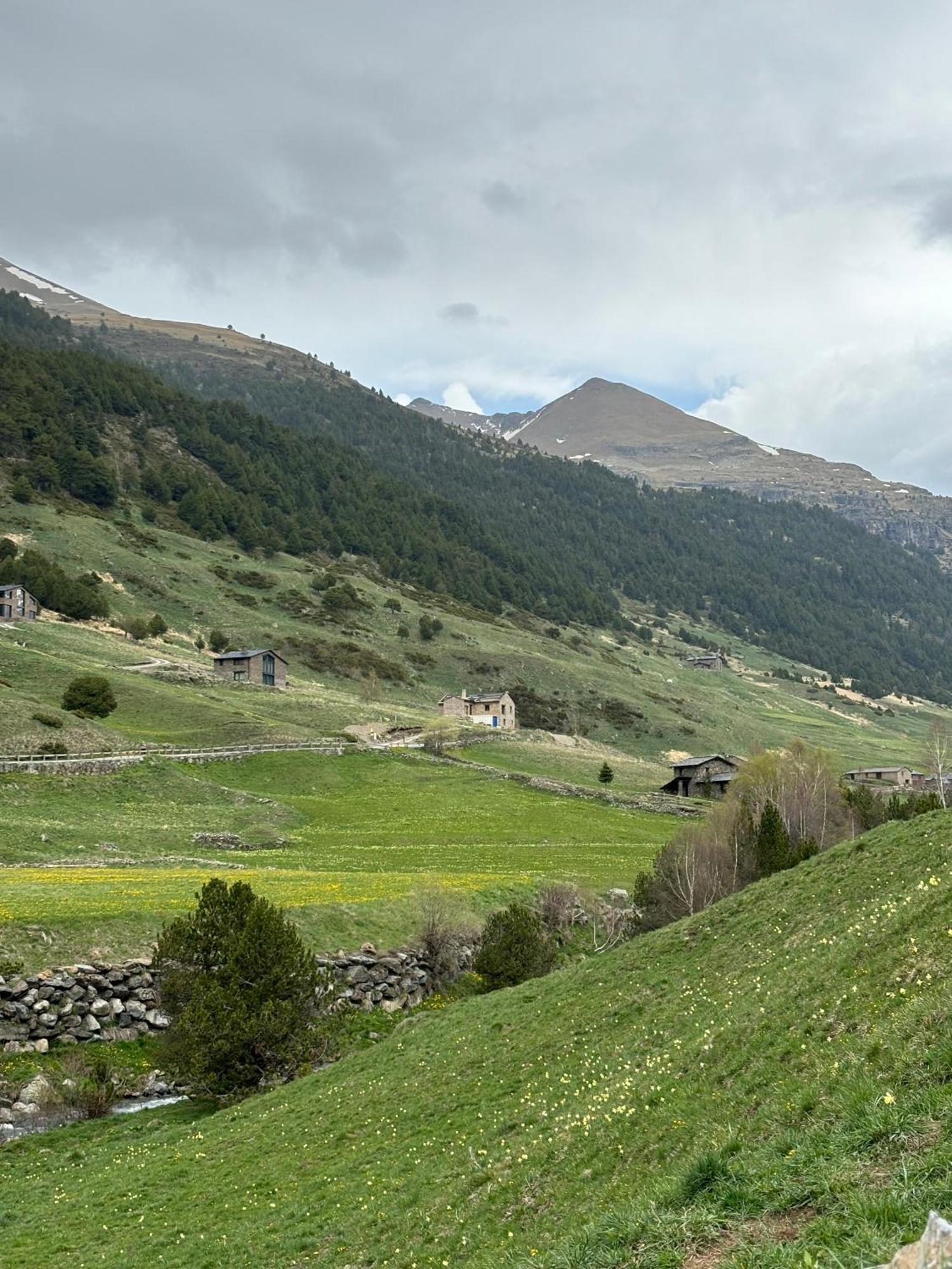 Paisajes De Ensueno En Magnifico Duplex, Siscaro 310 - Hut-8217 Incles