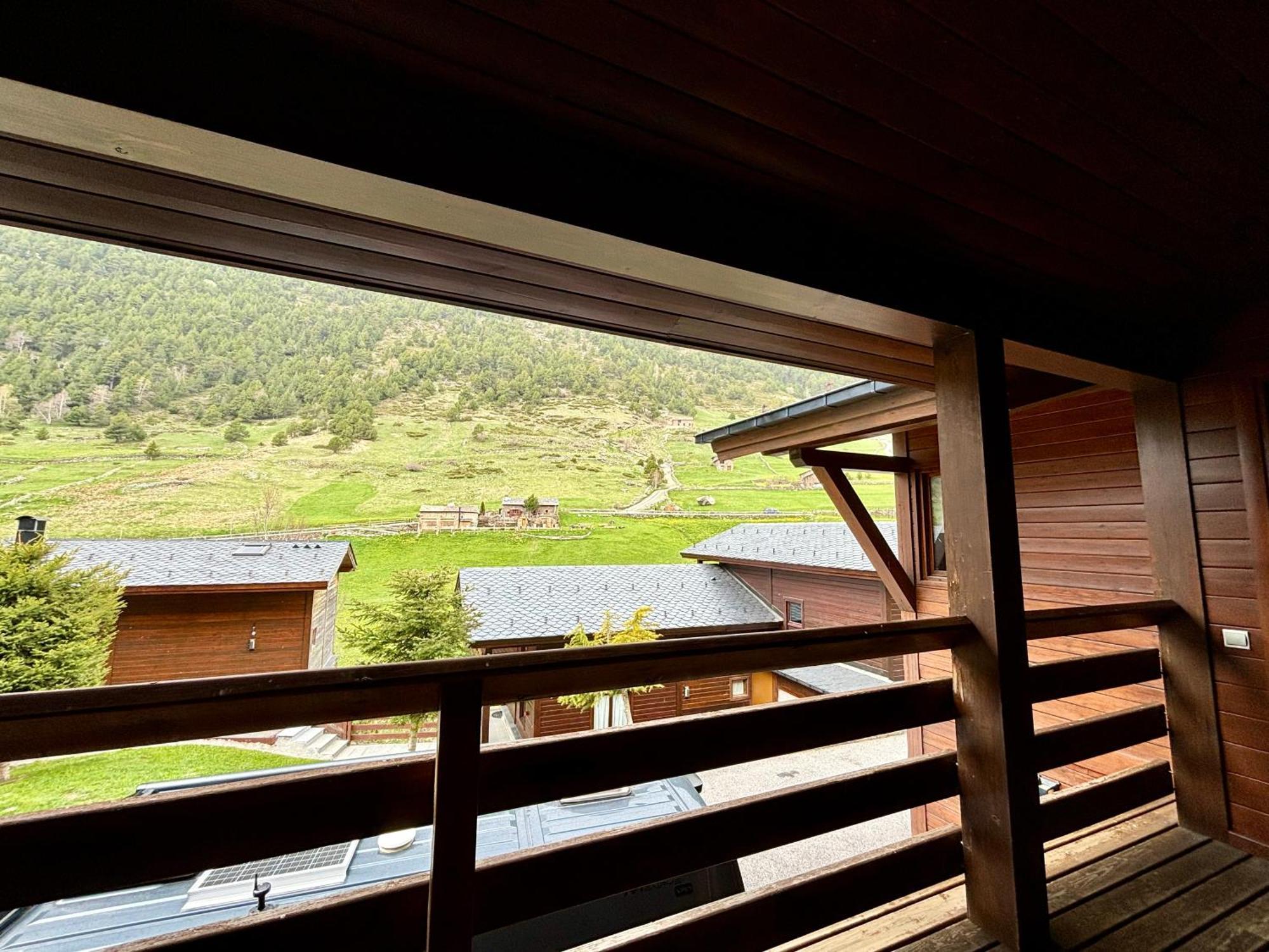 Paisajes De Ensueno En Magnifico Duplex, Siscaro 310 - Hut-8217 *