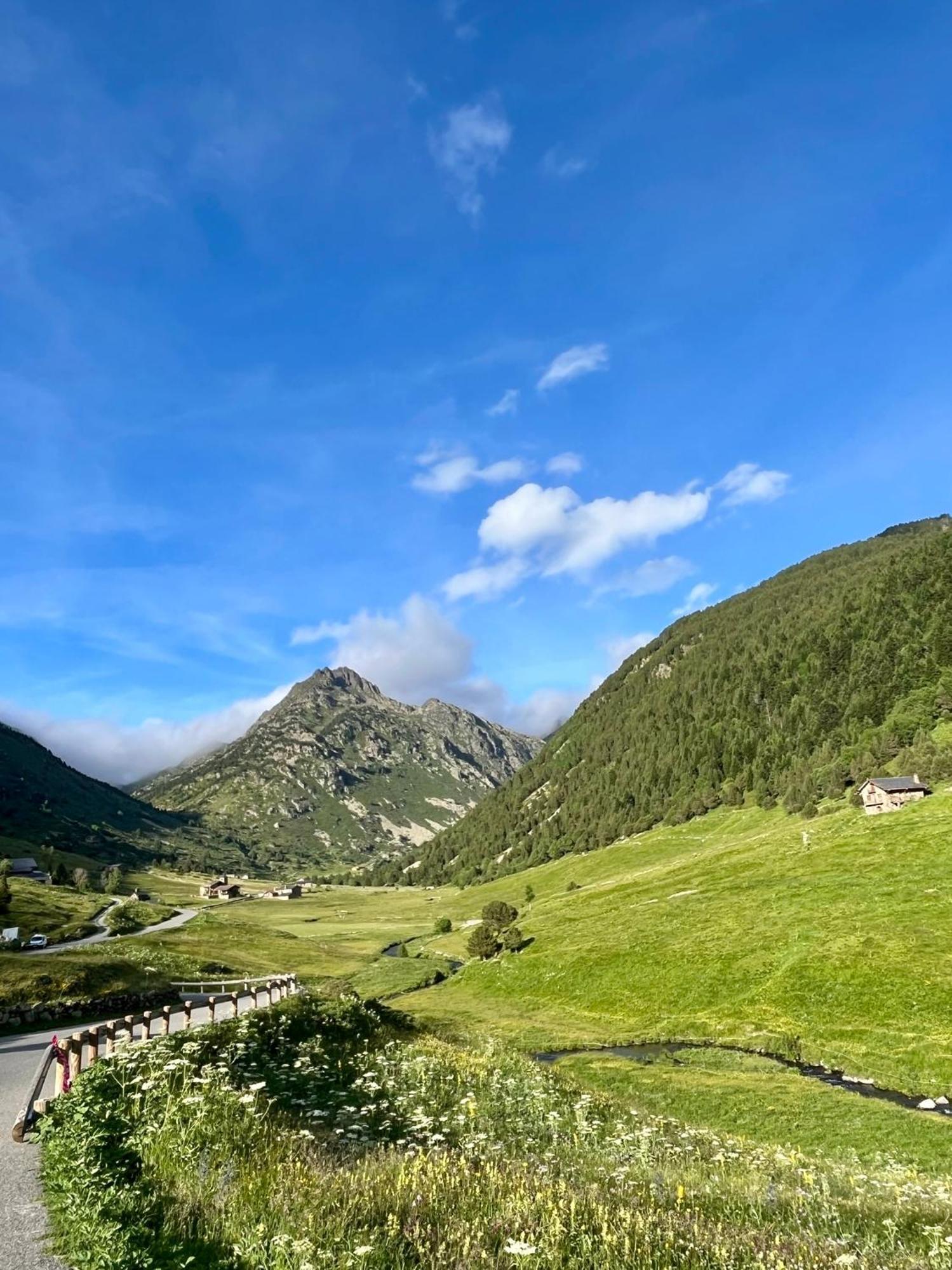 Paisajes De Ensueno En Magnifico Duplex, Siscaro 310 - Hut-8217 Incles