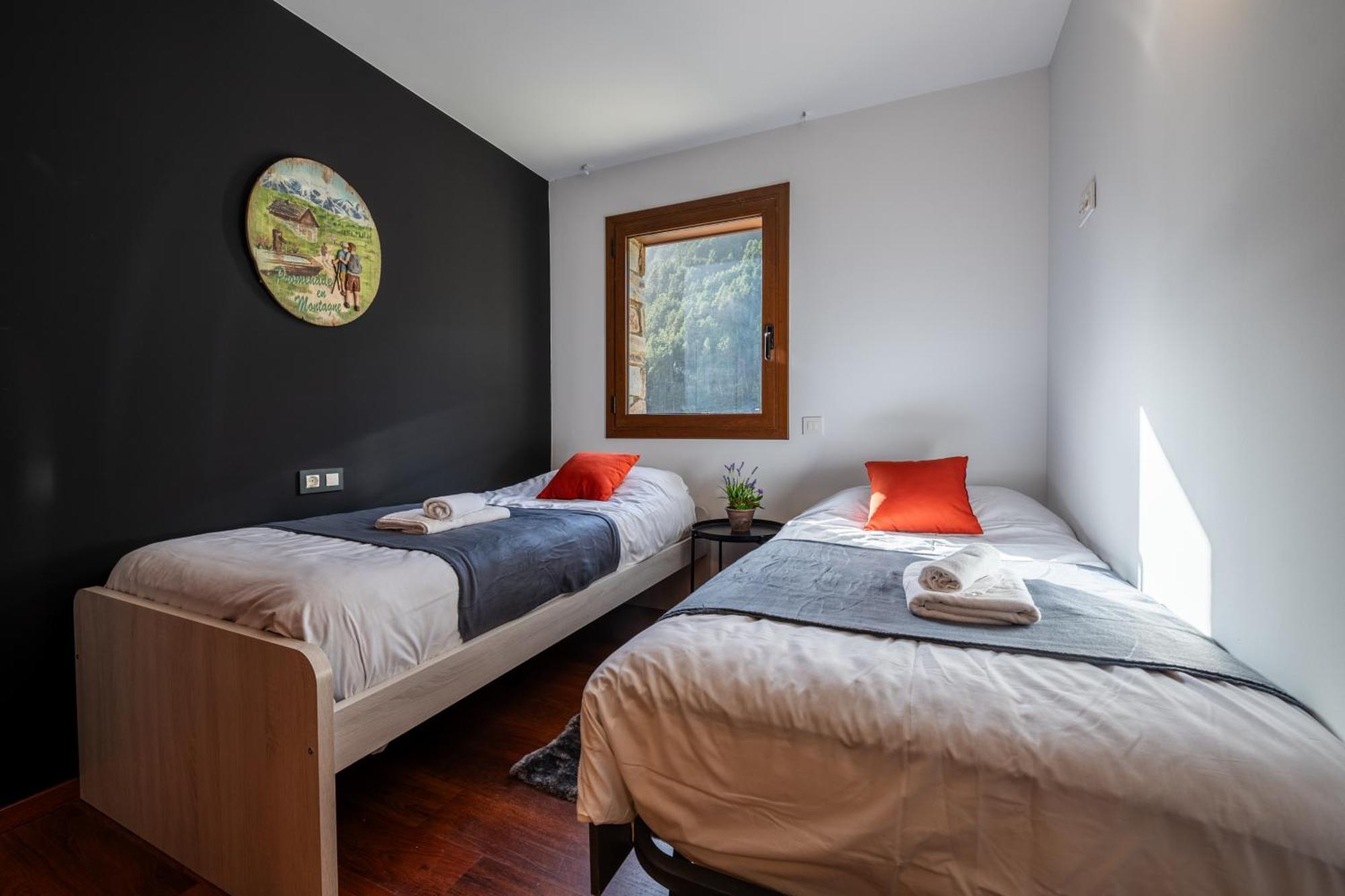 Moderno Pic Negre Con Vistas *