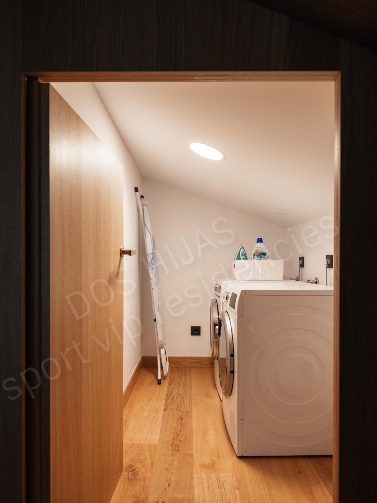 Apartment Isard Residences By Leo