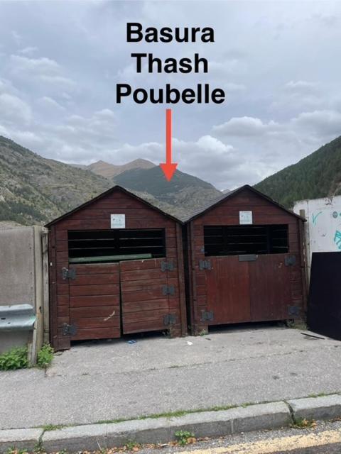 Wifi-parquing Free-terraza Hut 5213 Canillo