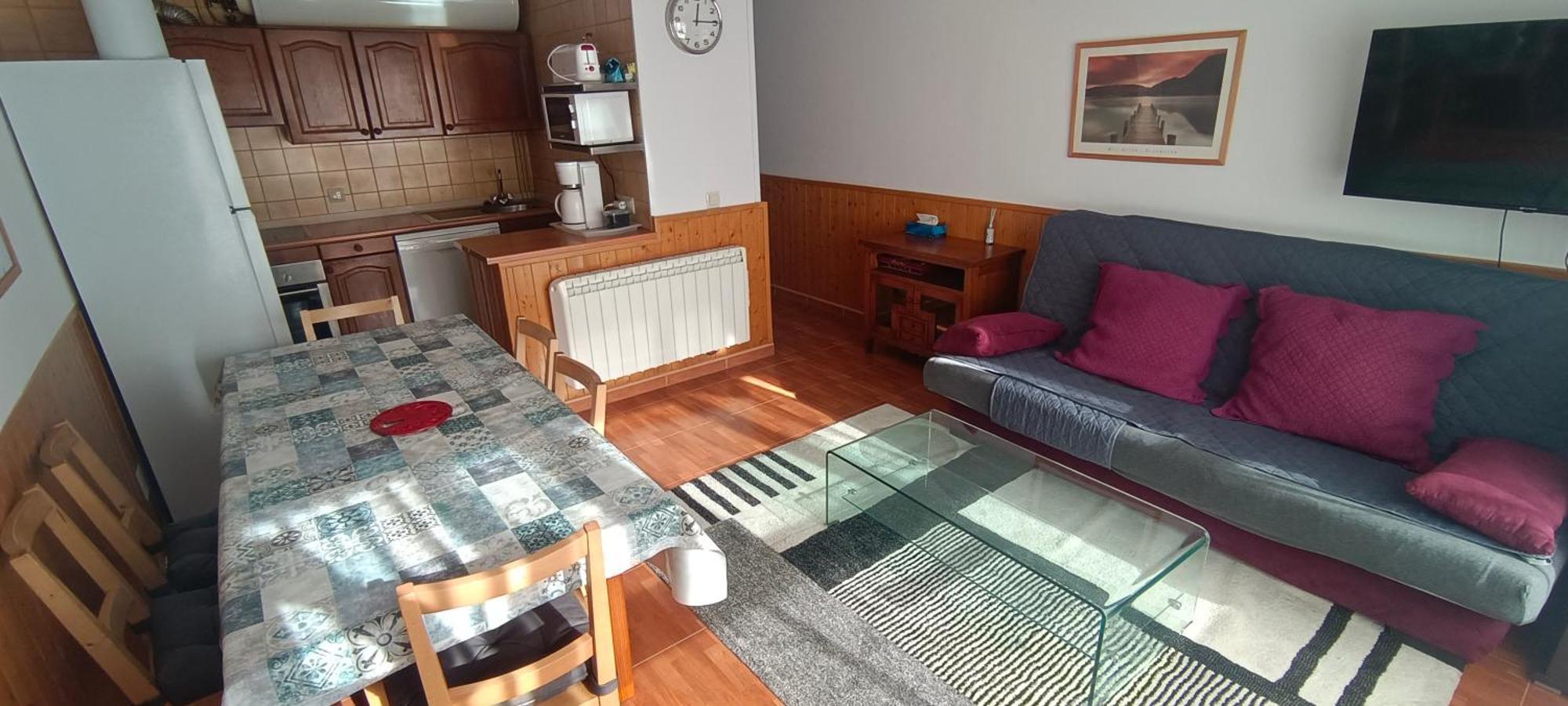 A Pie De Pistas Con Parking Privado Apartamento