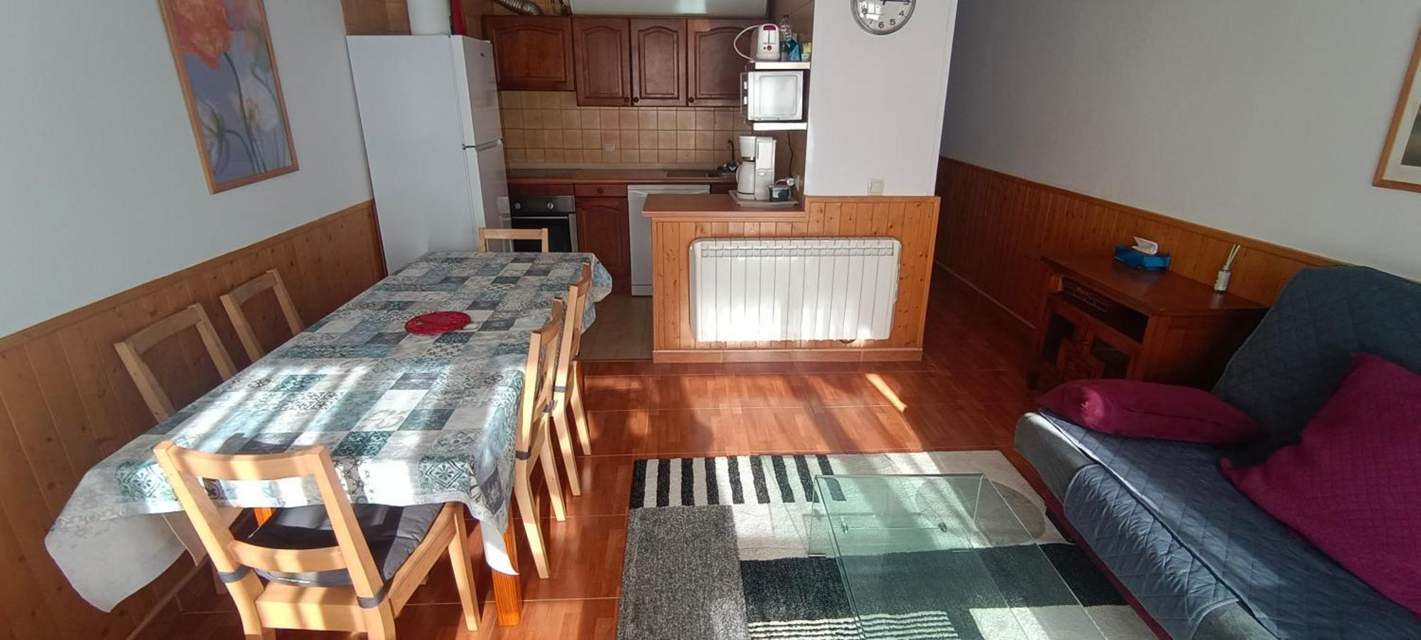 A Pie De Pistas Con Parking Privado Apartamento