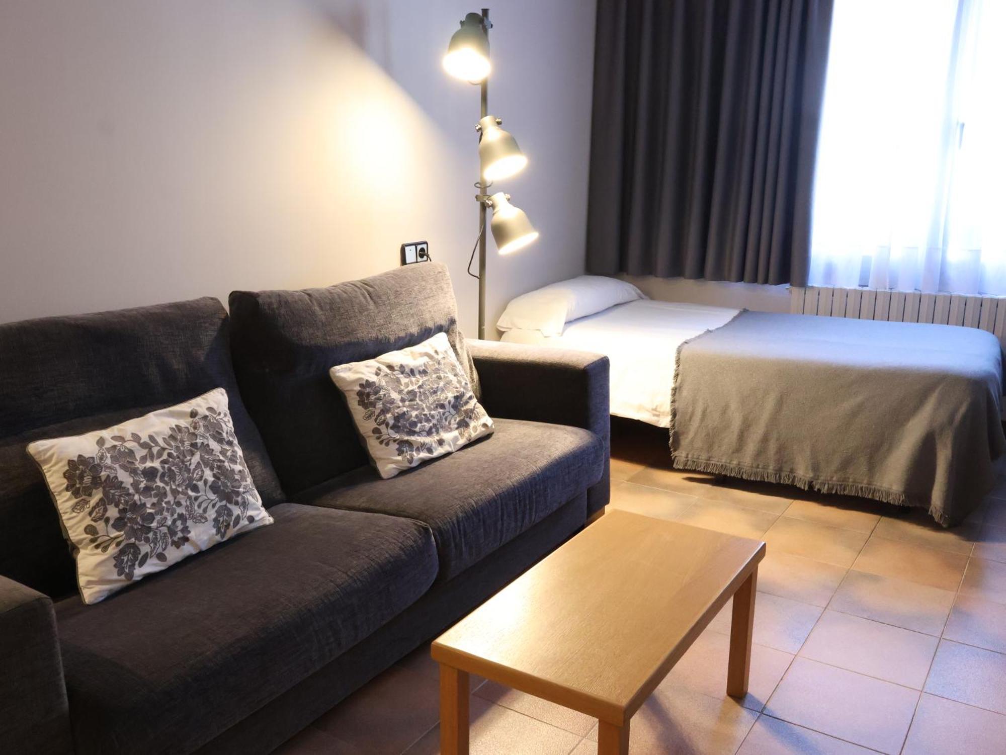 Apartahotel El Serch Andorra la Vieja