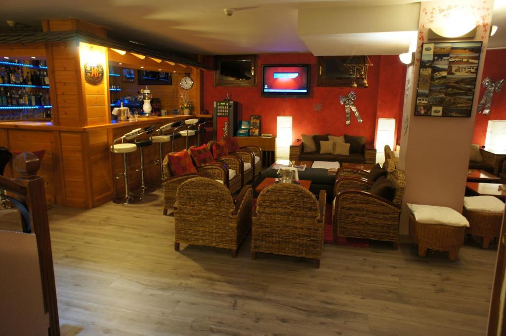 Mila Hotel Encamp