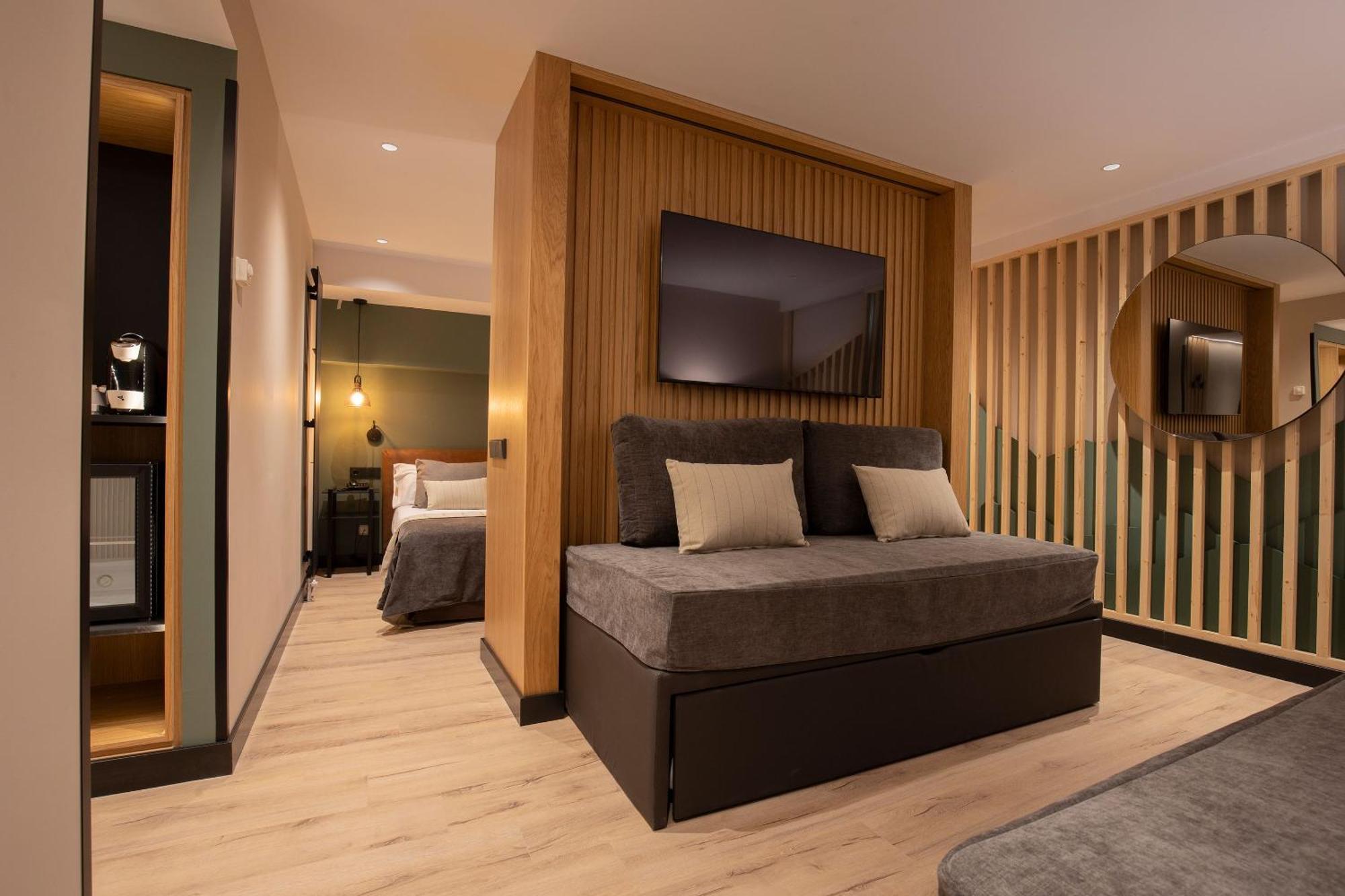 Piolets Centre Hotel