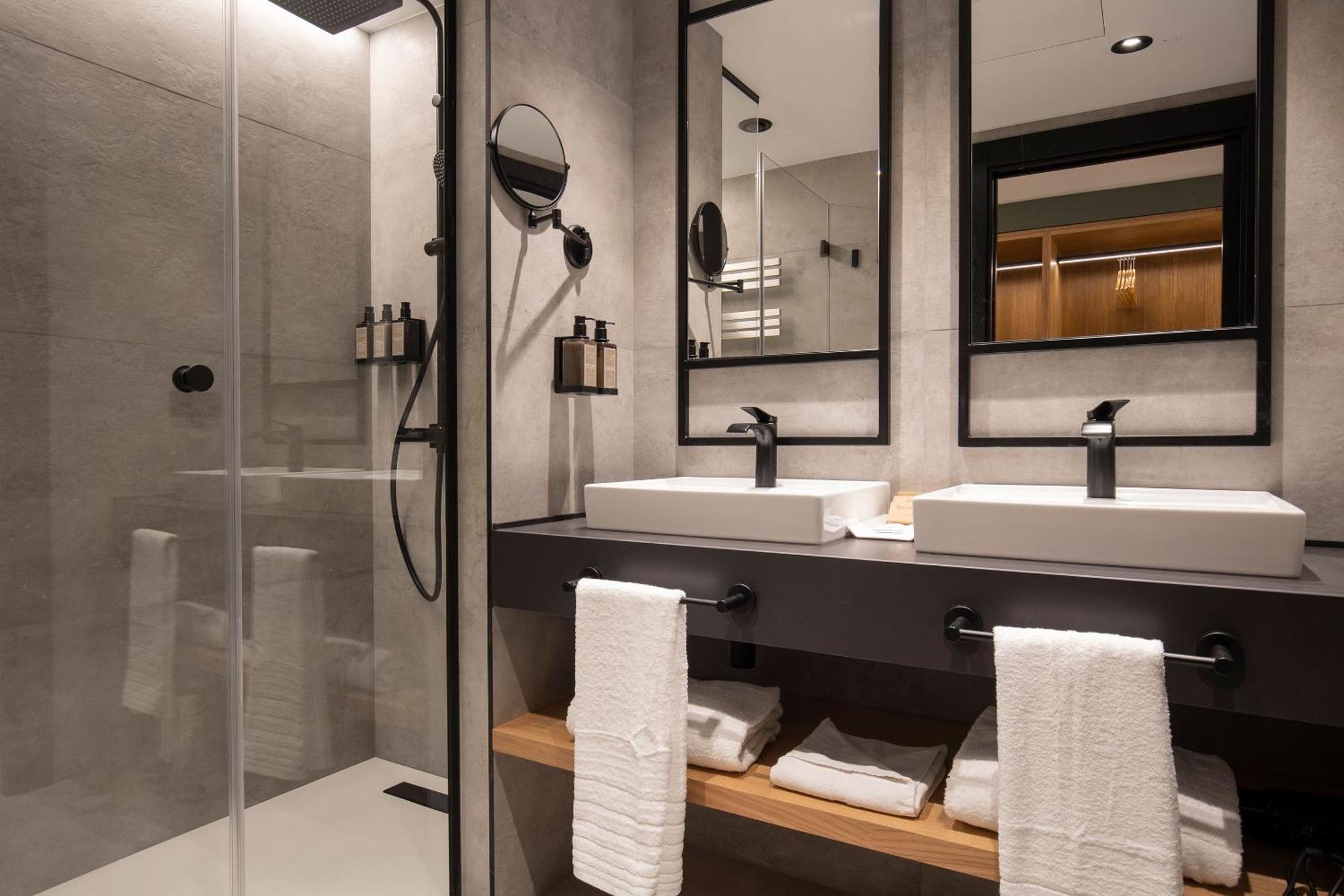Piolets Centre Hotel 4*