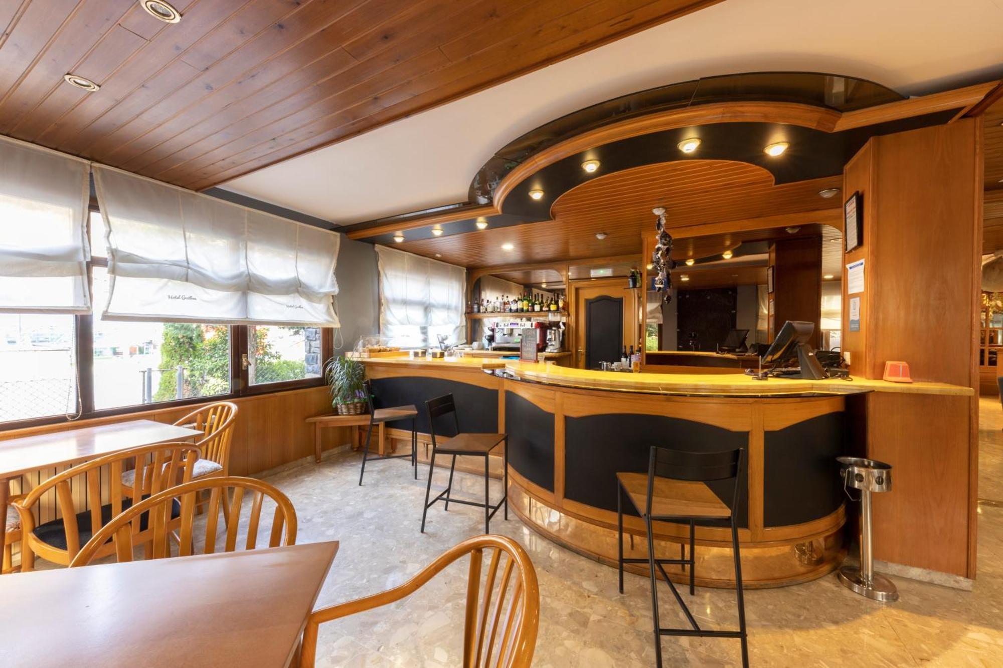 Guillem & Hotel 4*