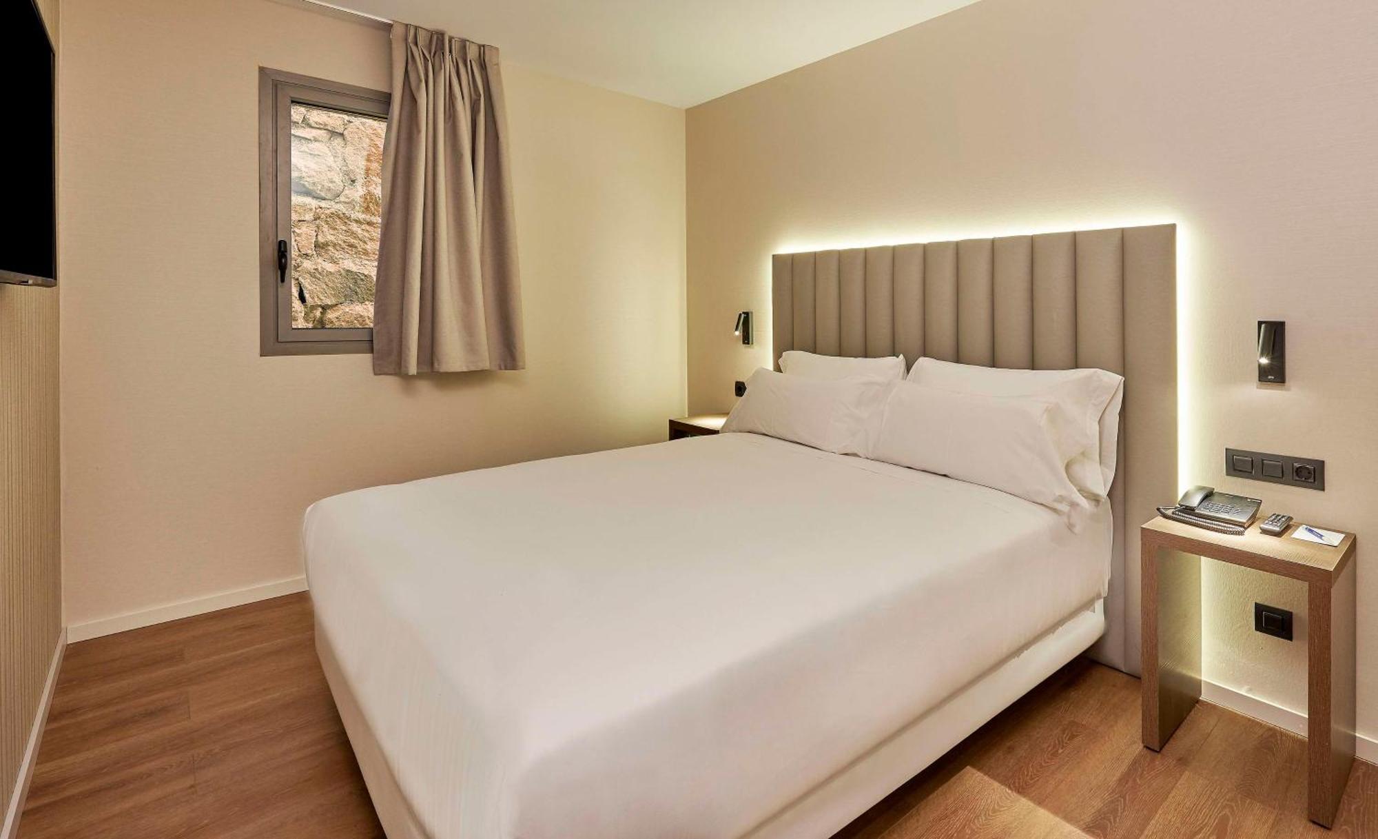 Hotel Nh 4*