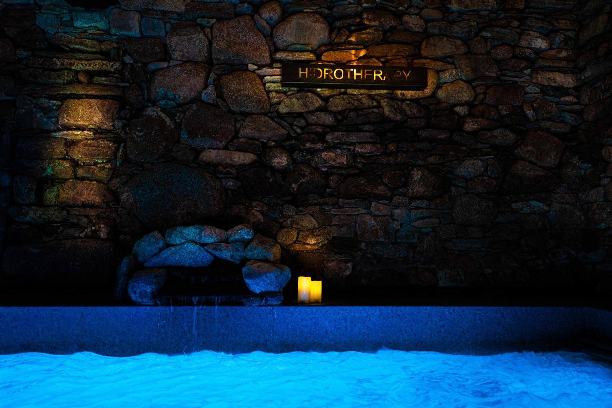 Les Pardines 1819 Mountain & 4* Encamp
