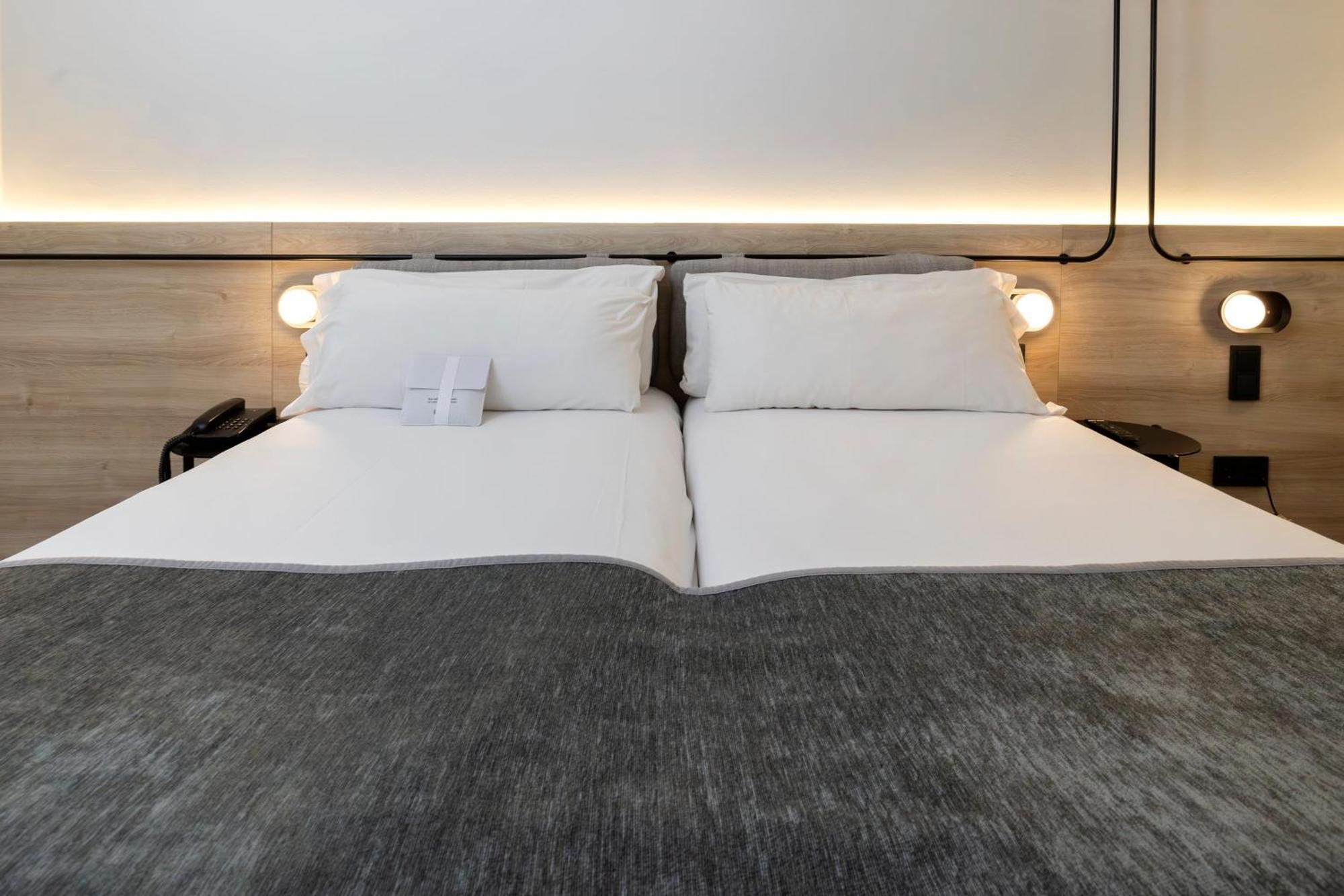 Tulip Delfos Hotel 4*