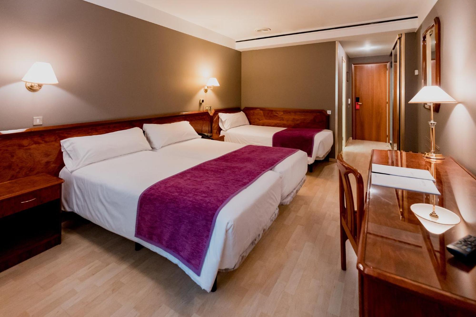 Hotel Tulip Delfos 4*