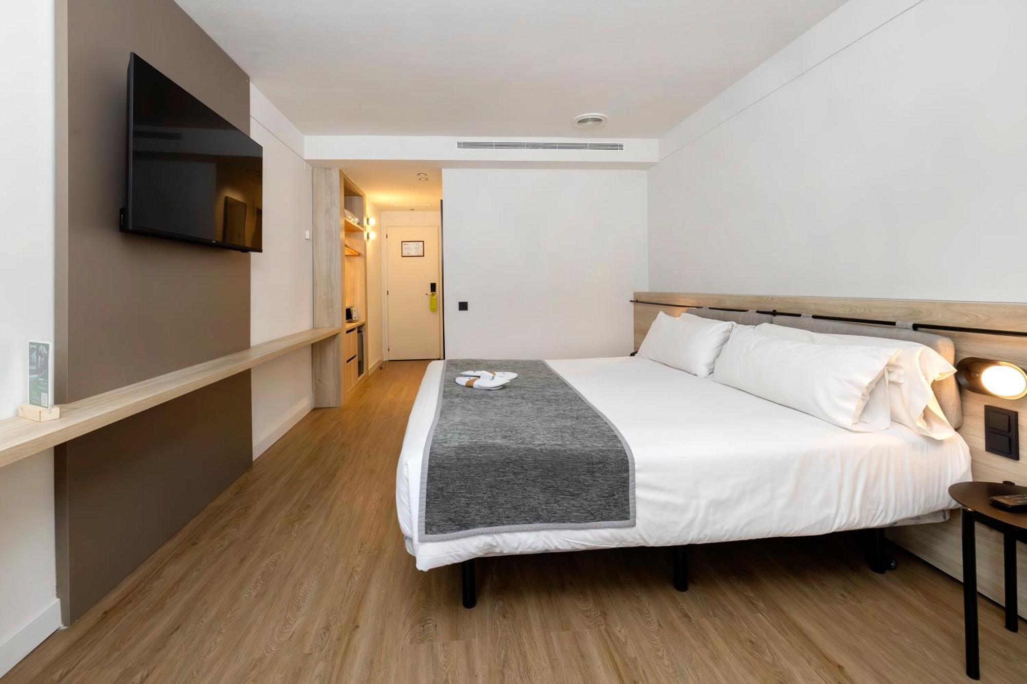 Tulip Delfos Hotel
