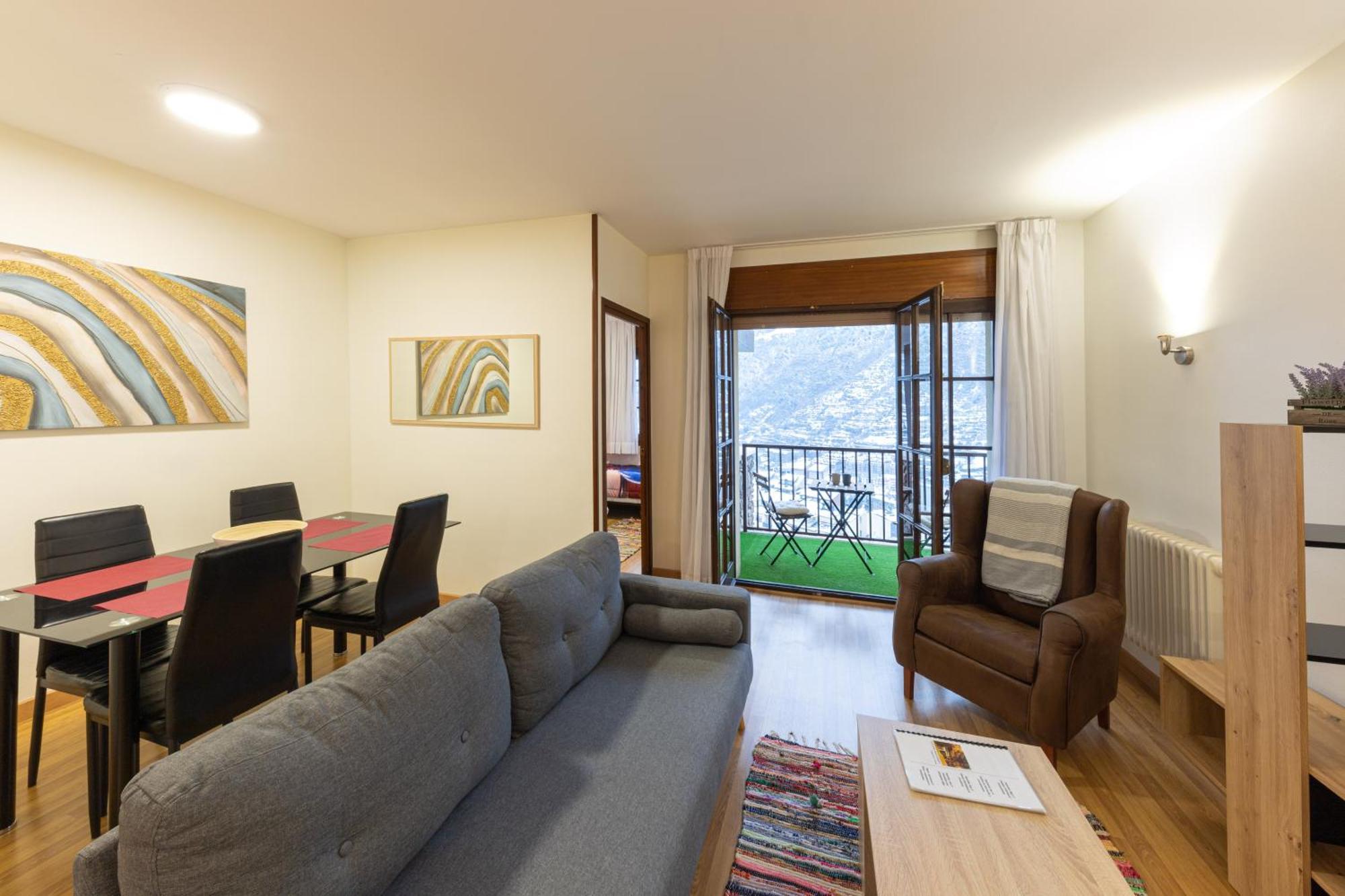 La Solana & Apartment Encamp