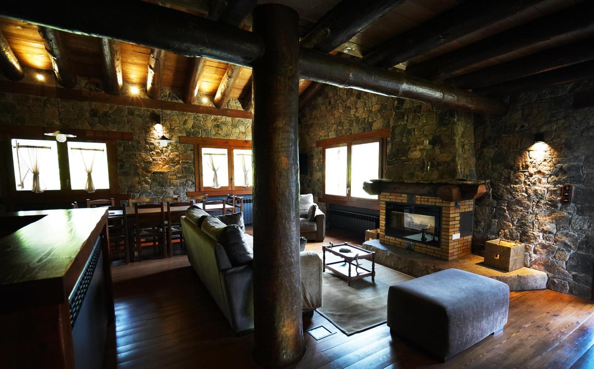 Les Pardines 1819 Mountain & 4* Encamp