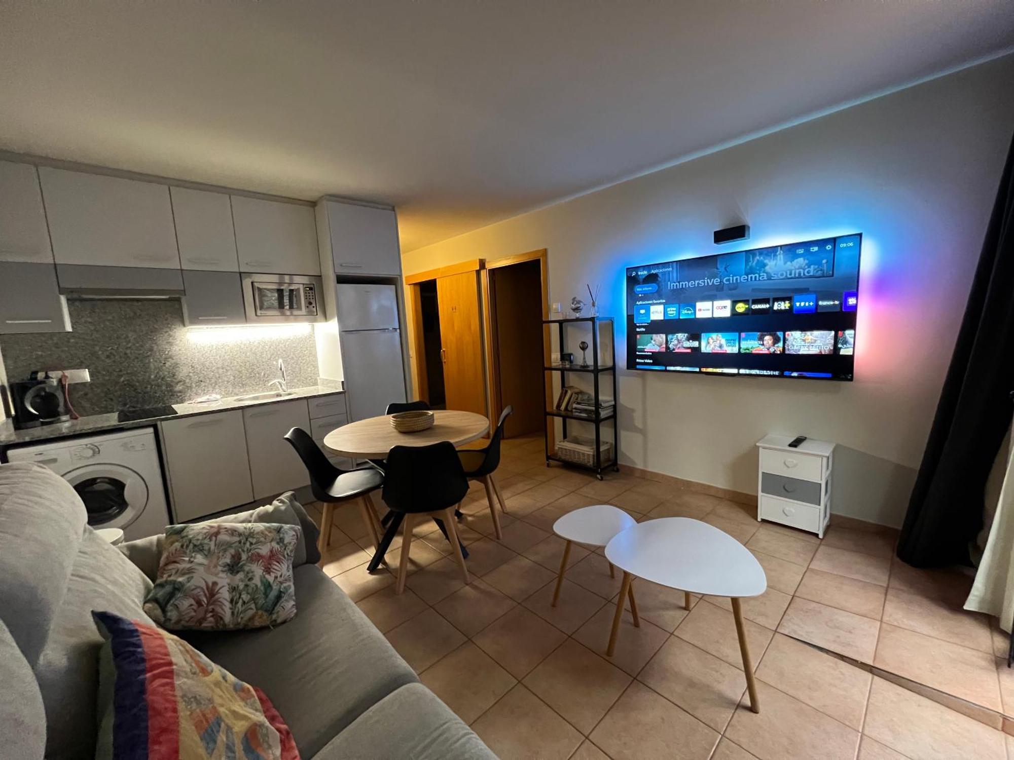 Placer, Naturaleza Y Terraza En Hut-8207 Apartamento