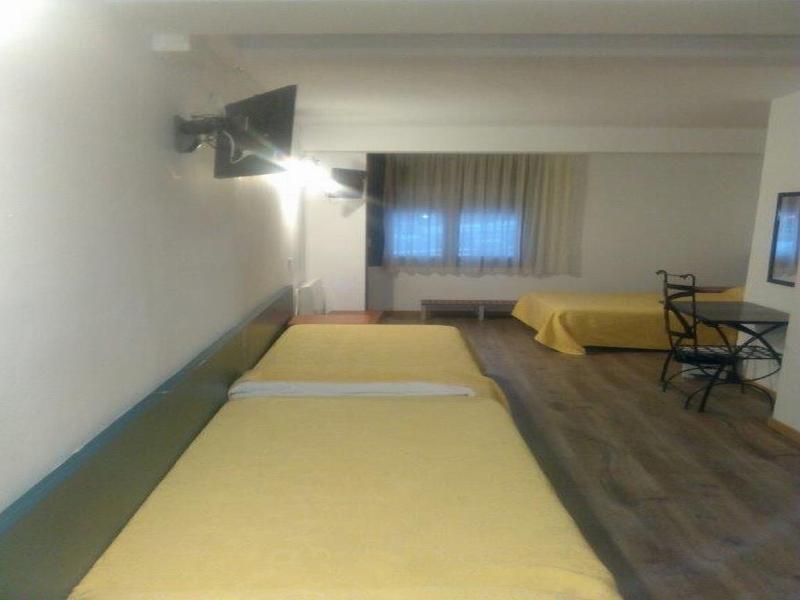 Avanti 3* Pas De La Casa