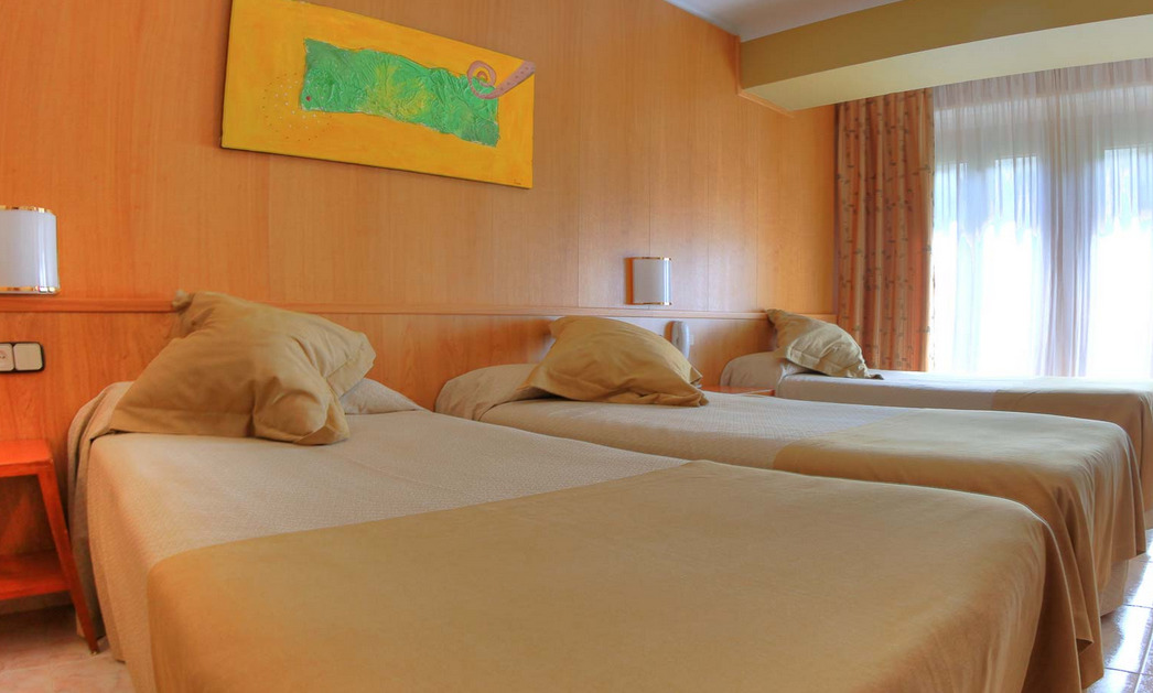 Hotel Univers 3*