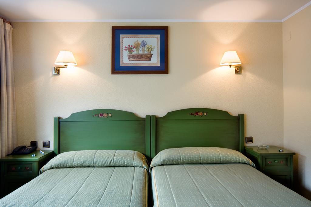 Rutllan & Hotel 4*