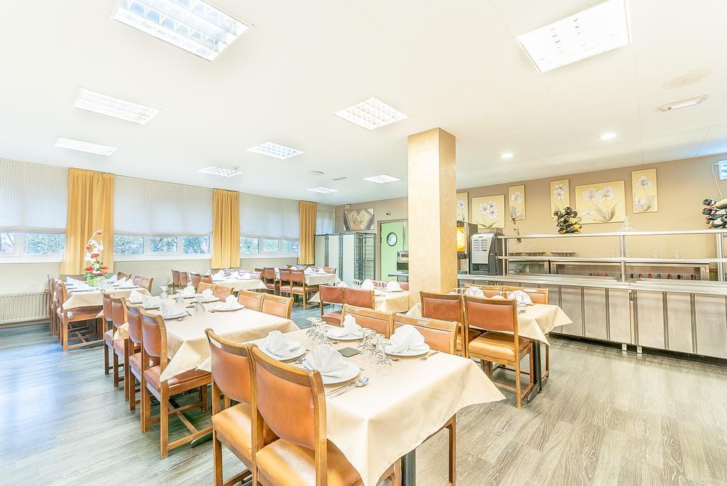 Pere D'urg 3000 Hotel Encamp