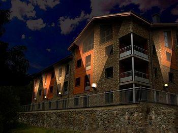 Rialb Apartahotel El Serrat