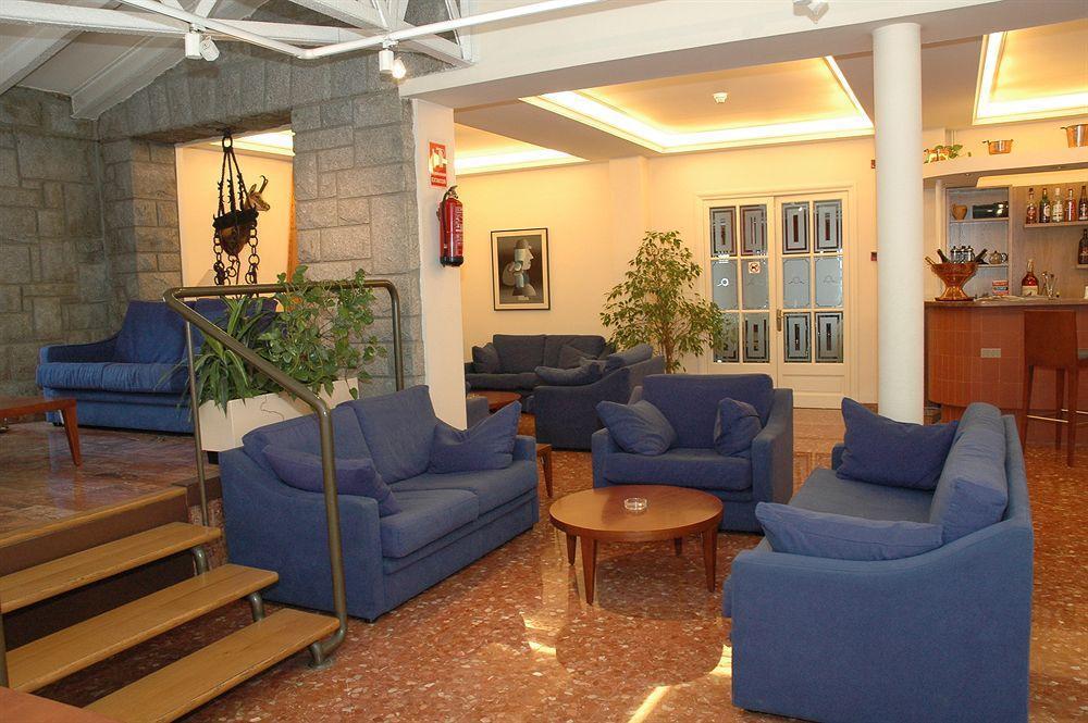 Evenia Oros Hotel 3*