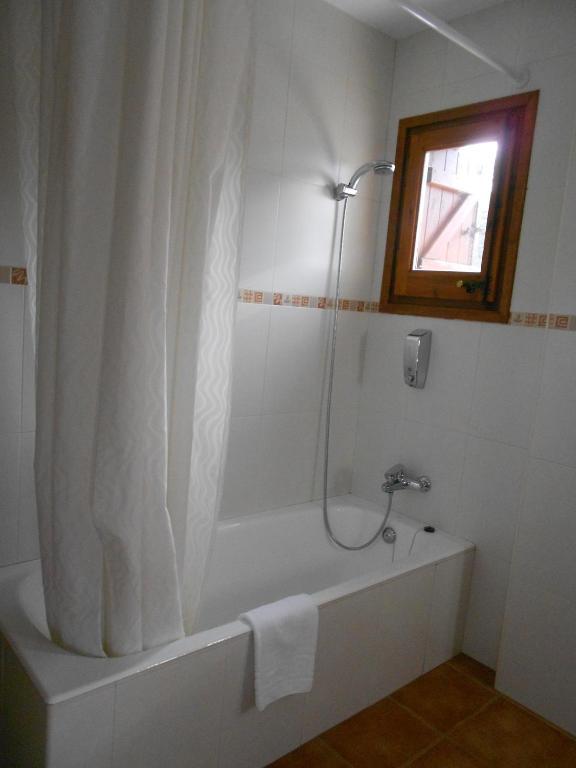 Hotel Camp Del Serrat 3*