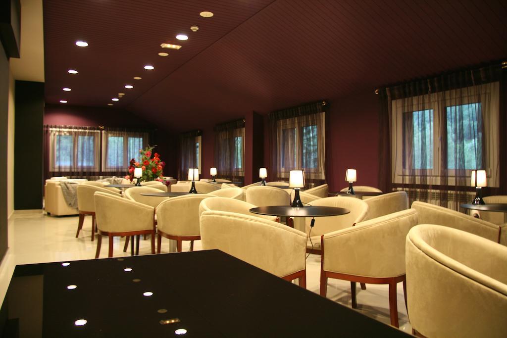 Hotel & Bringue
