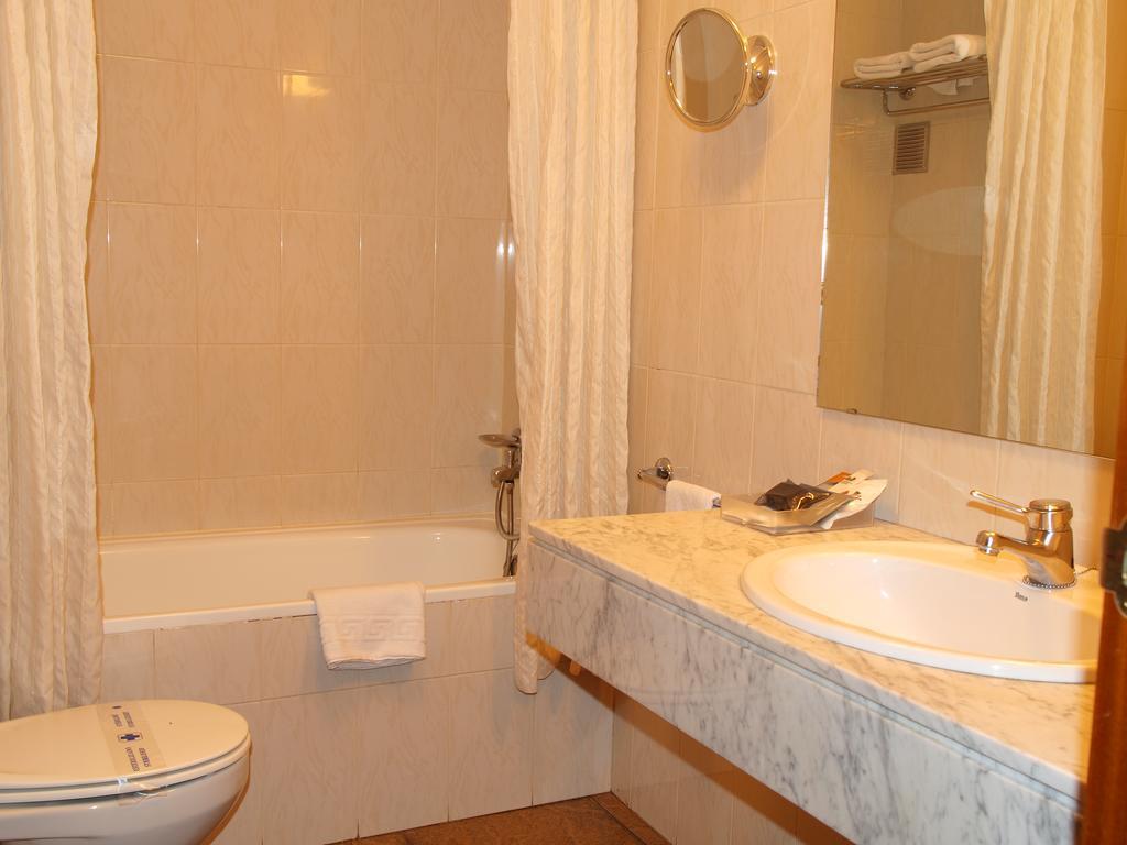 Hotel Guillem & 4*