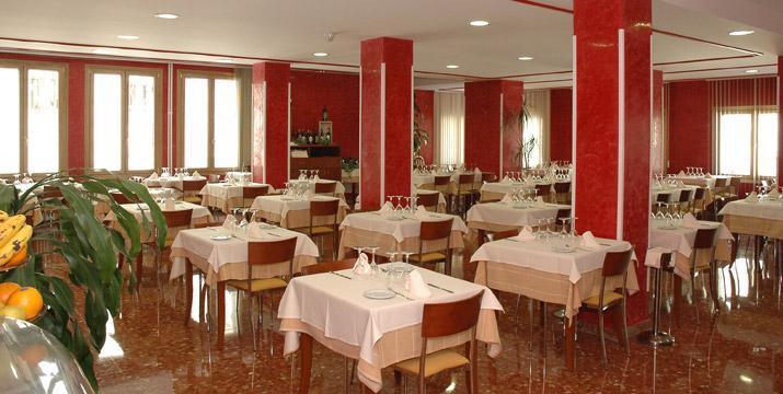 Hotel Evenia Oros 3*