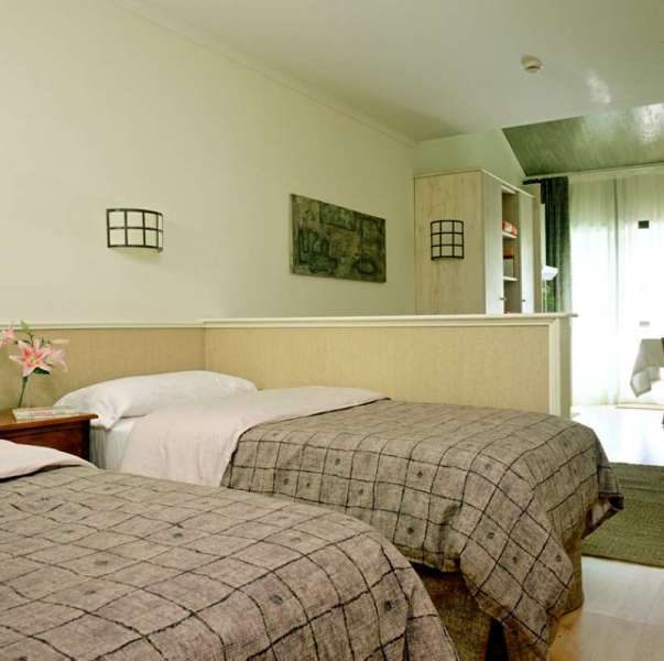 Atiram Patagonia Hotel 4*