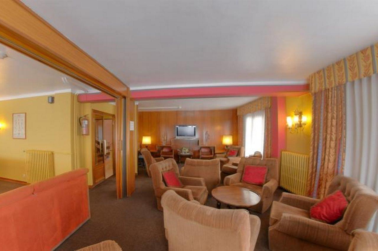 Hotel Univers 3*