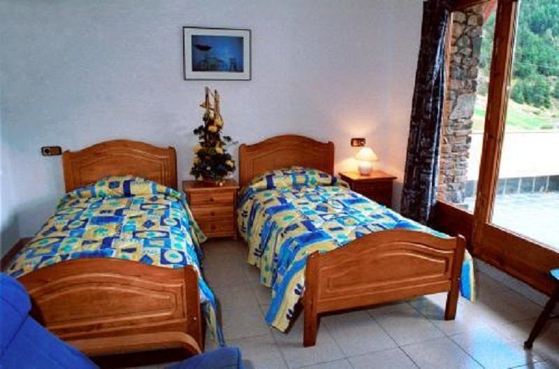 Hotel Crest 3*