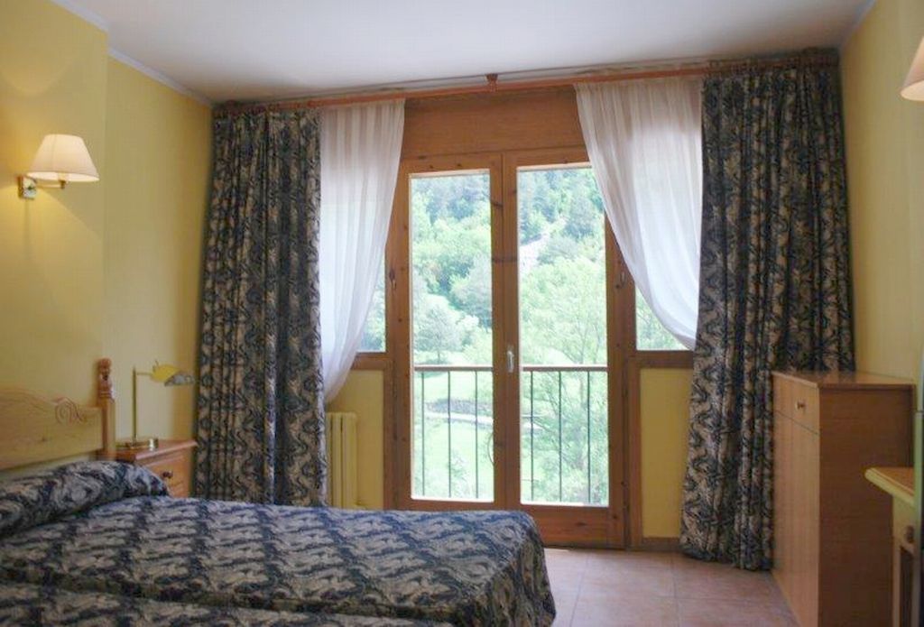 Antic Hotel La Cortinada
