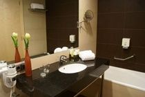 Hotel Husa Centric 4*