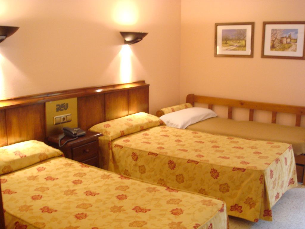 Pere D'urg 3000 Hotel Encamp