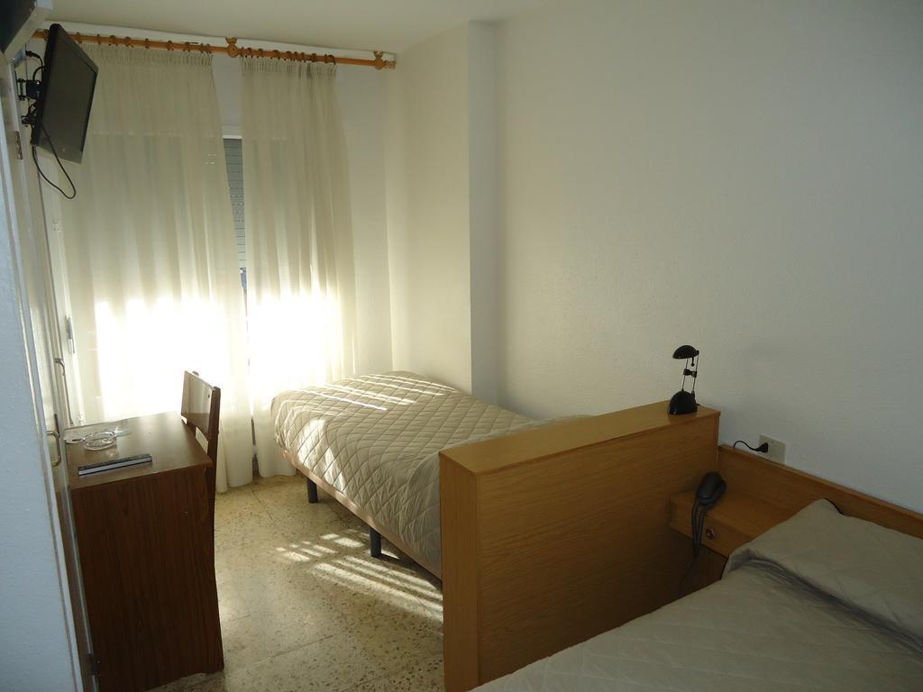 Residencia Restaurant Indalo Pensión 2*