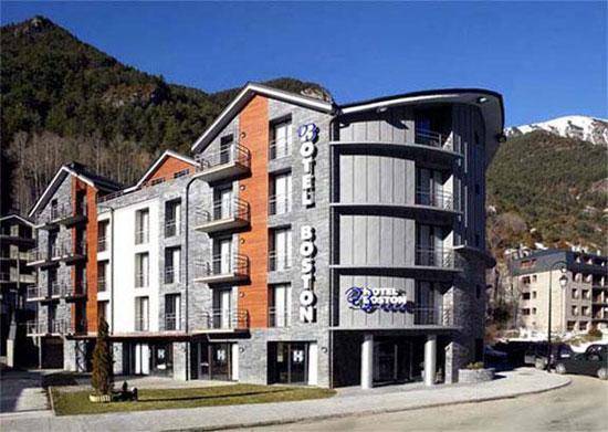 Mu 4* La Cortinada