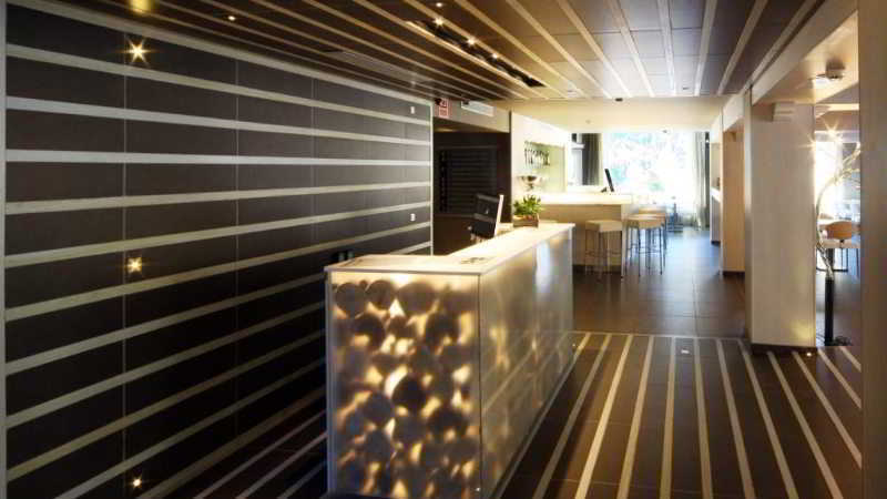Hotel & Bringue 4*