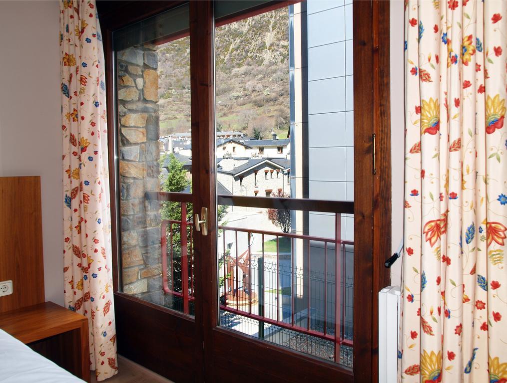 Guillem & Hotel Encamp