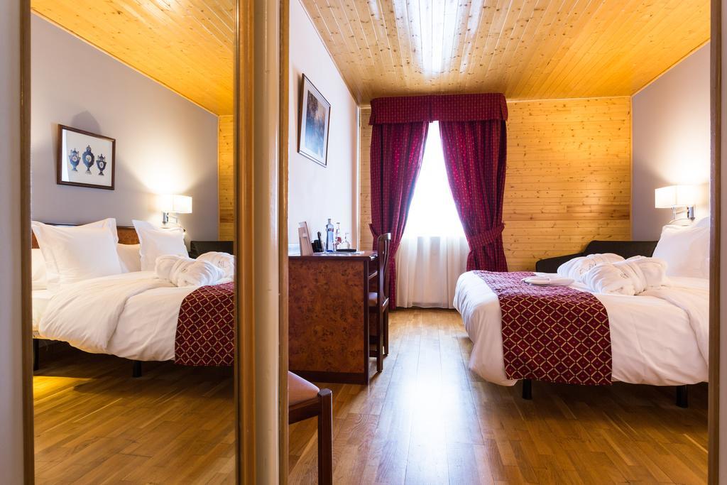 Hotel & Llop Gris 4*