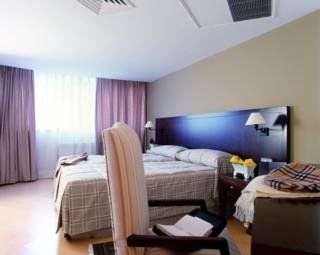 Husa Centric Hotel 4*