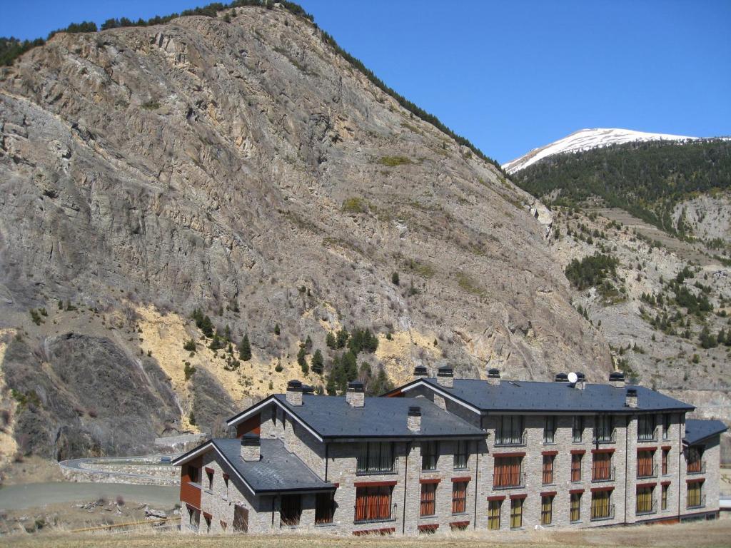 Obaga Blanca & 4* Canillo
