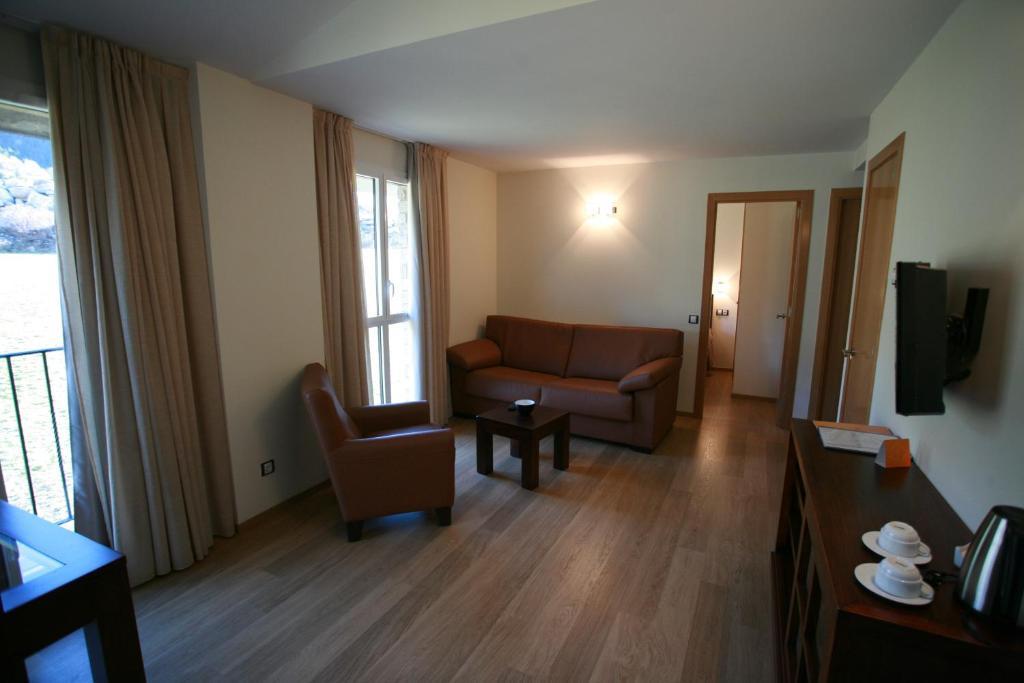 Hotel Obaga Blanca & 4*