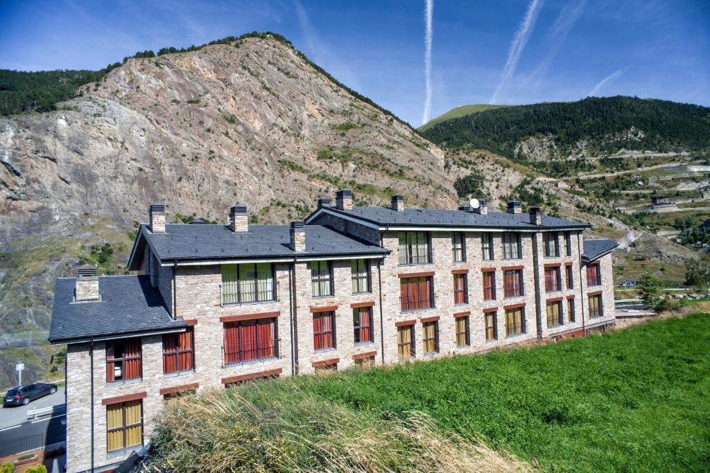 Hotel Obaga Blanca & 4*