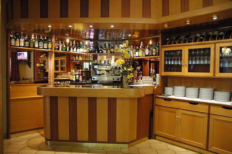 Univers Hotel Encamp