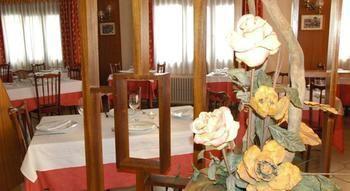 Univers 3* Encamp